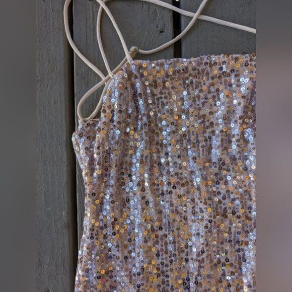 NWT Selfie Leslie Born Wild Strappy Back Sequin Mini Dress Blush Size M Bodycon - Picture 9 of 13